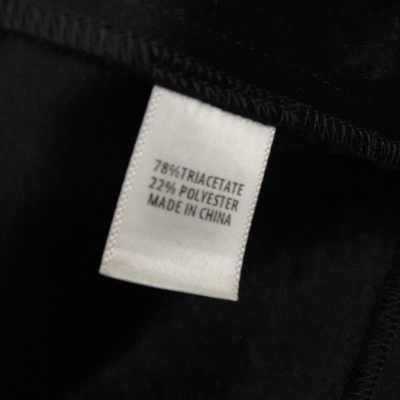 $695 St John Black Sequin-Trim Liquid Satin Top M - Picture 7 of 7